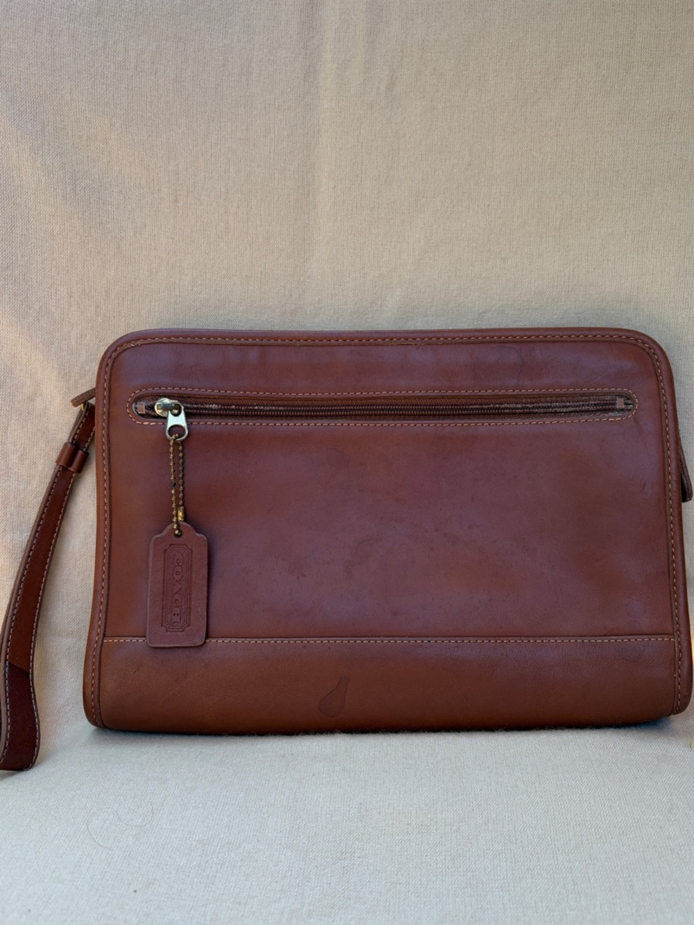 Coach Vintage Brown Leather model 9833 International Clutch